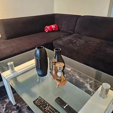 Skyline Flat With Free Parking